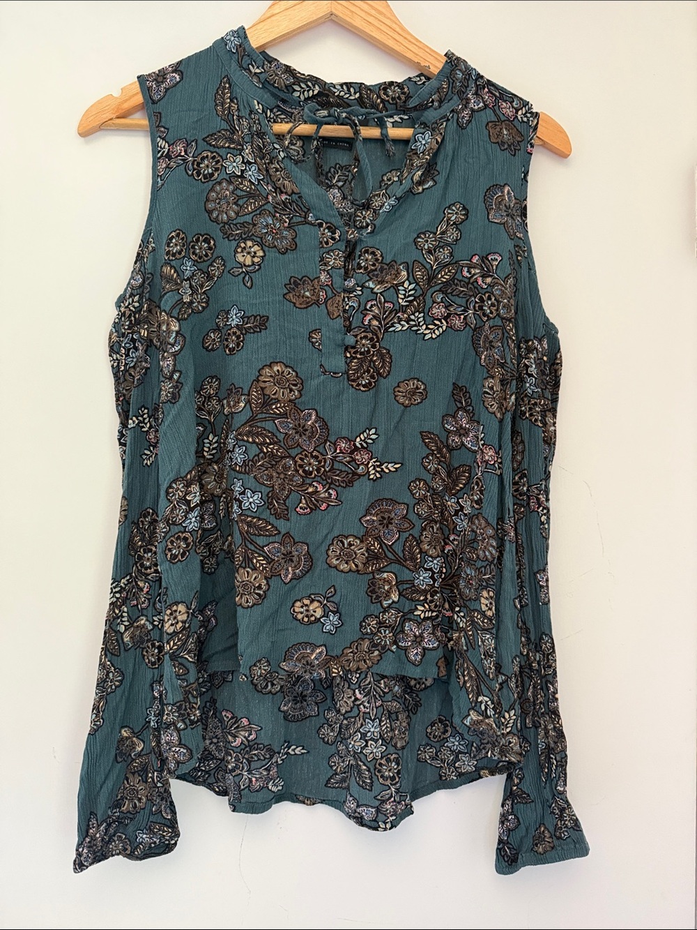 Miss Me Teal Floral Cold-Shoulder Blouse High Low